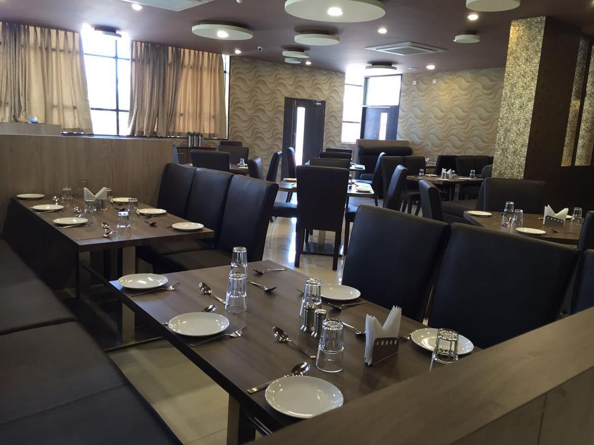 Kaglipur Park Hotel And Resort מראה חיצוני תמונה